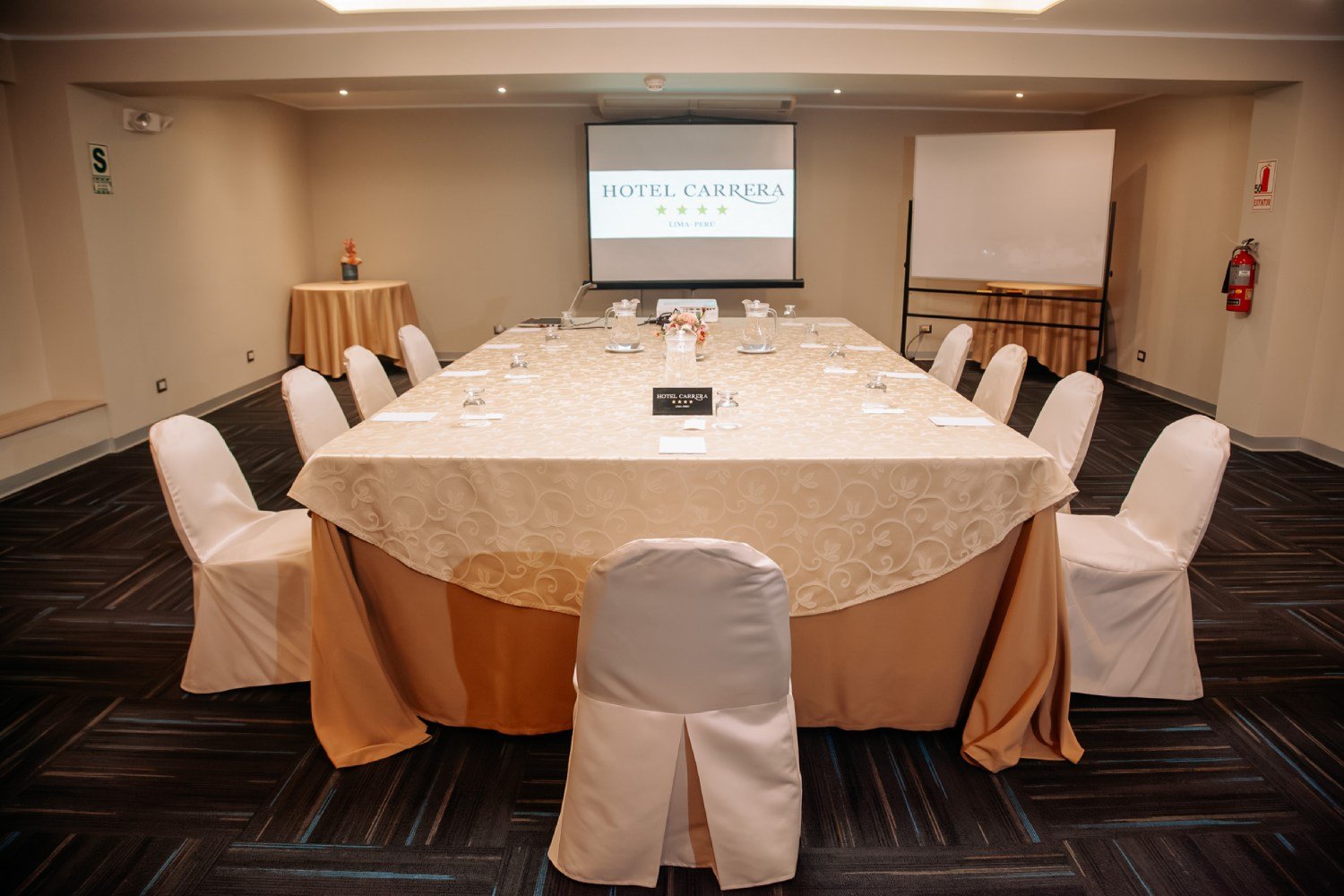 Pasillo del Hotel - Ambiente Moderno